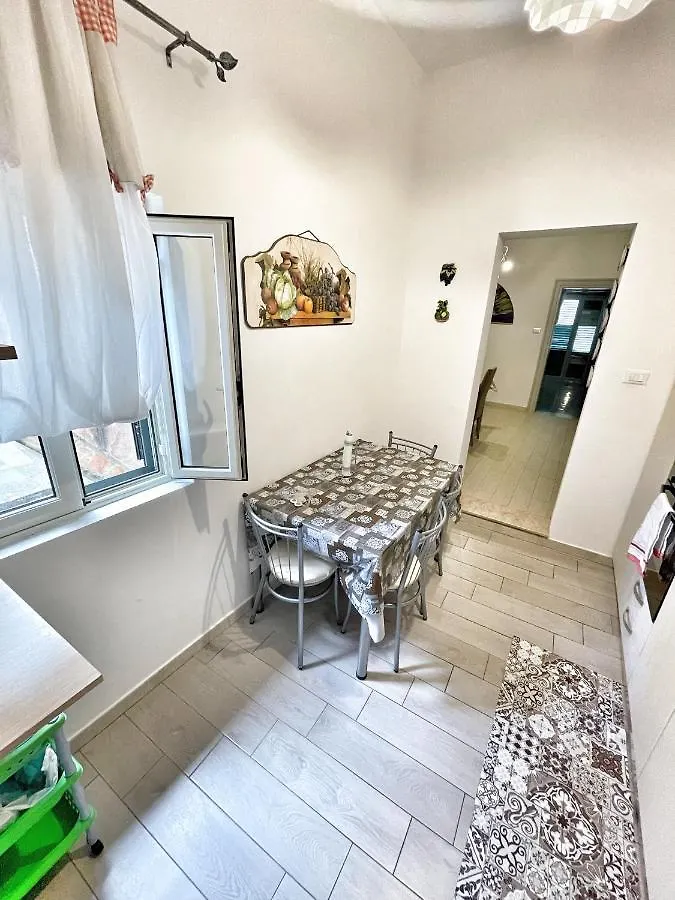 Apartamento Casa Sicilia Palermo 0*,  Italia